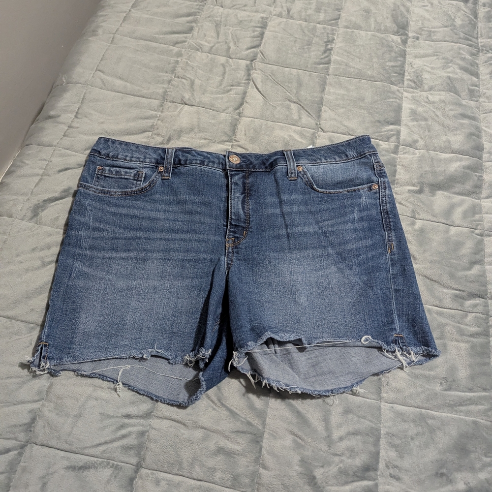 Blue Jean Shorts with Distressed Raw-Edge Hem